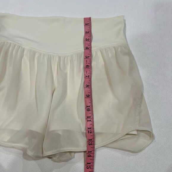 Lululemon Hotty Hot High Rise Shorts 4” White Ivory Size 8 - Picture 7 of 7